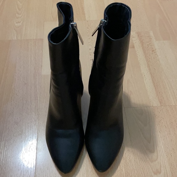 Black booties - Picture 2 of 6